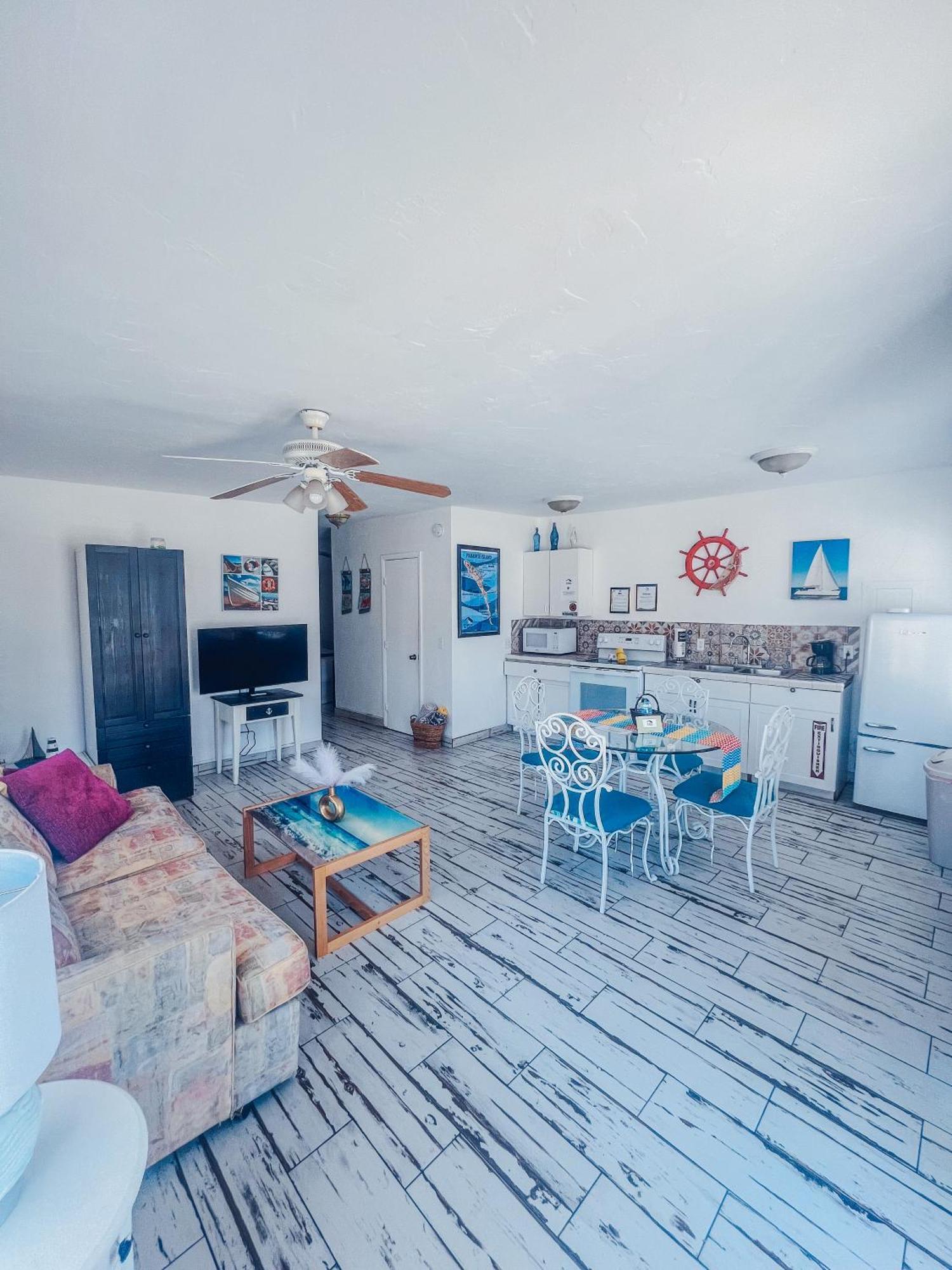 Playa Esmeralda One Bedroom Cottages Bradenton Beach Exterior photo