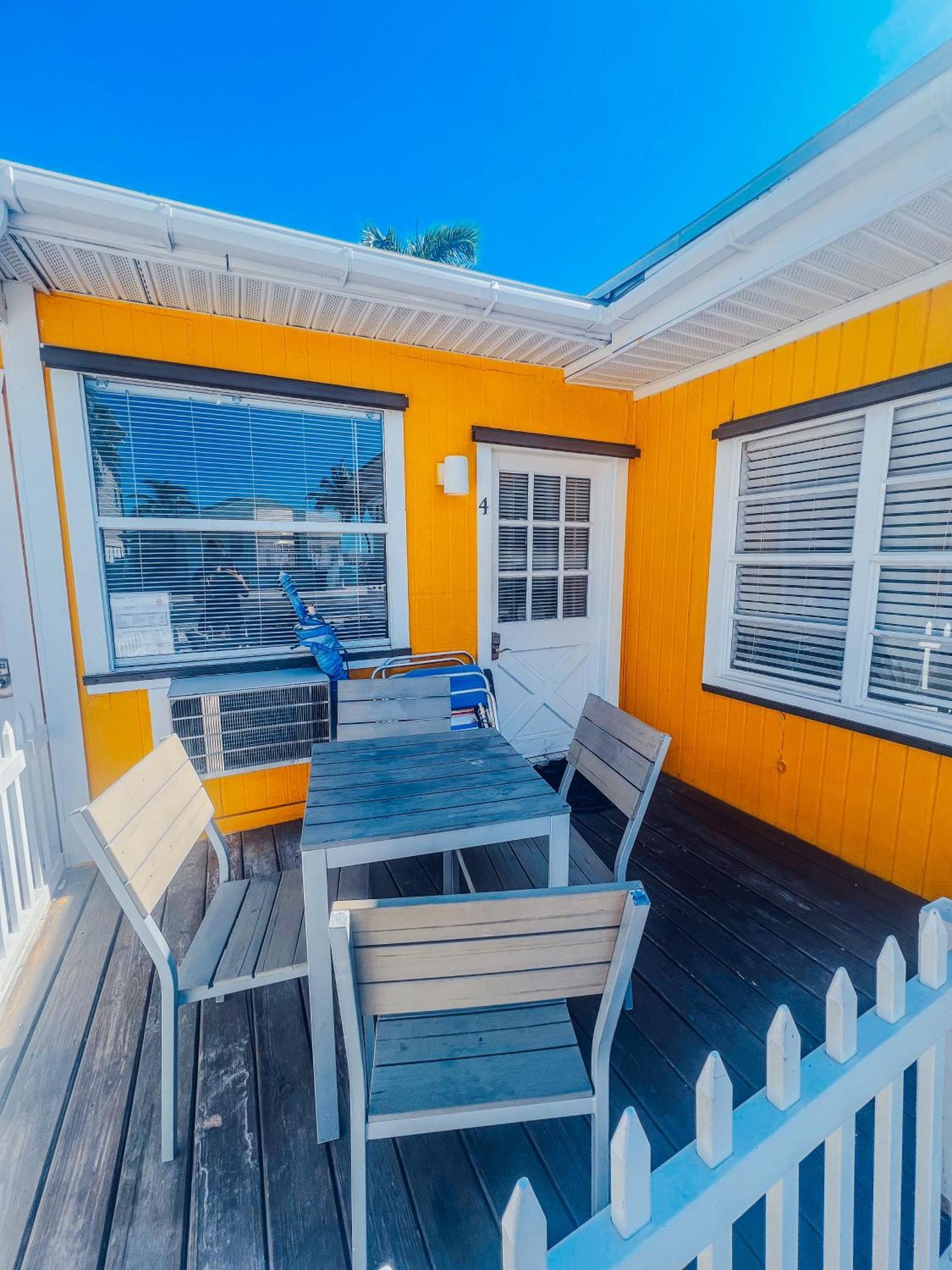 Playa Esmeralda One Bedroom Cottages Bradenton Beach Exterior photo