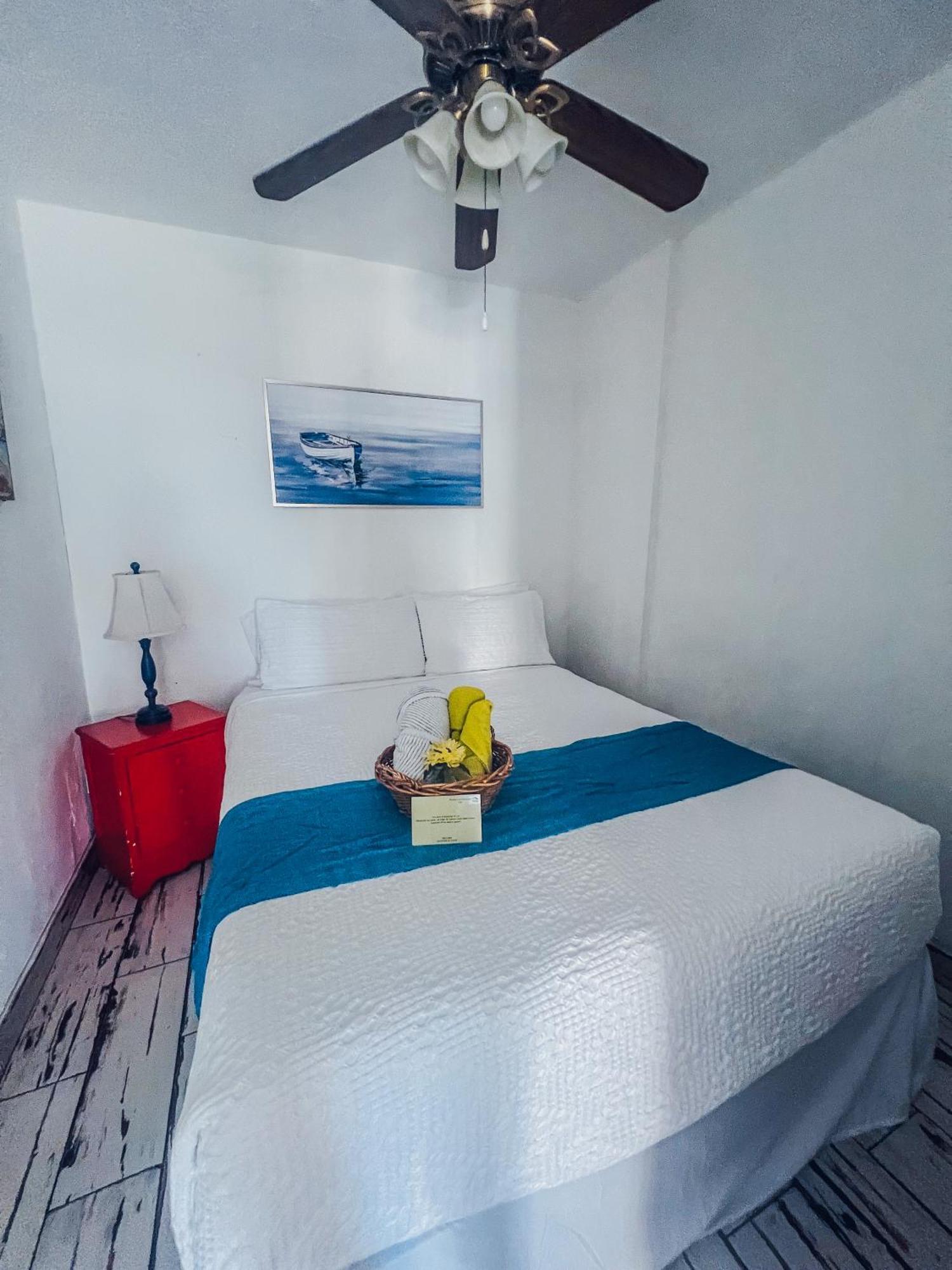 Playa Esmeralda One Bedroom Cottages Bradenton Beach Exterior photo