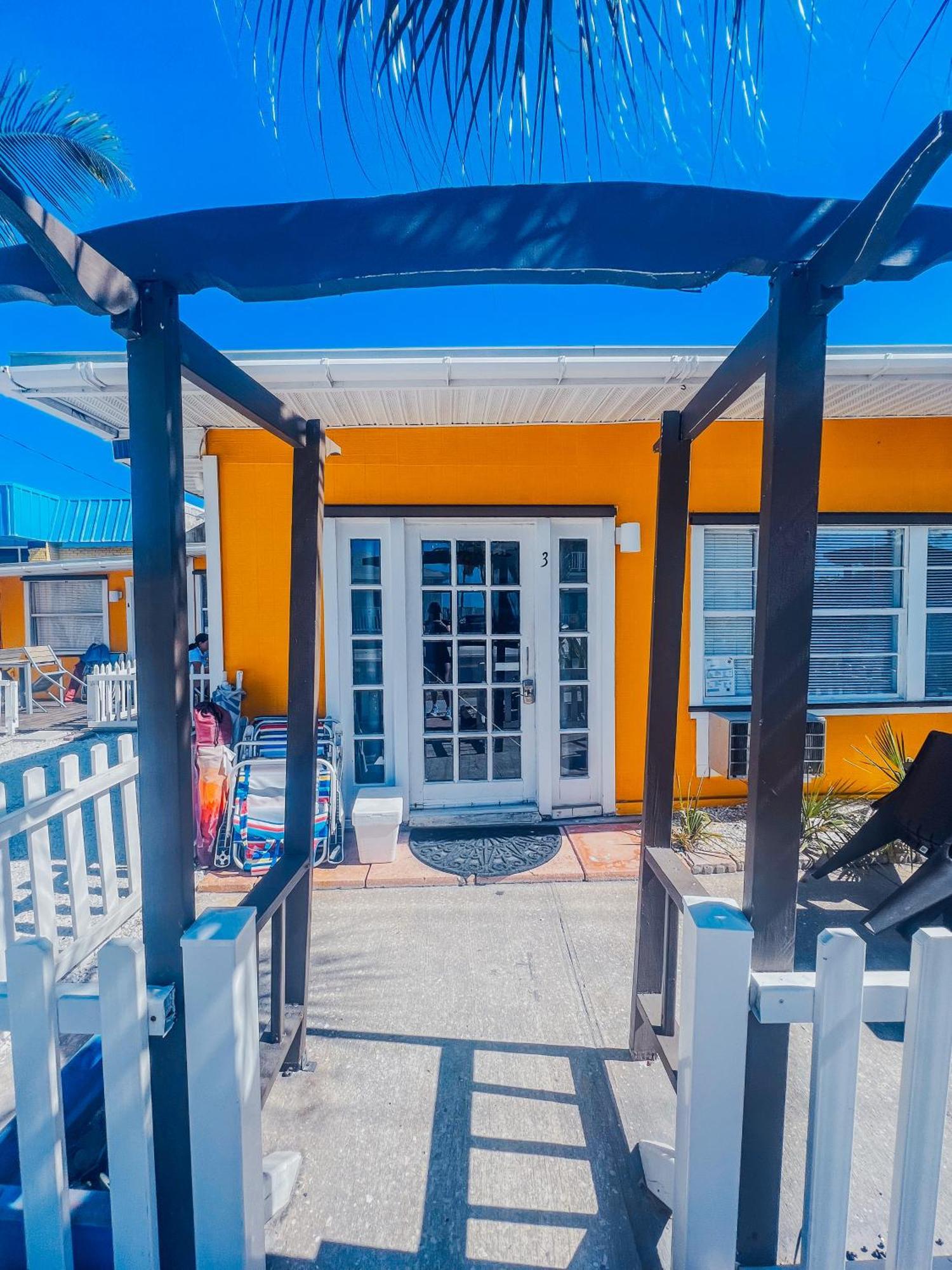 Playa Esmeralda One Bedroom Cottages Bradenton Beach Exterior photo